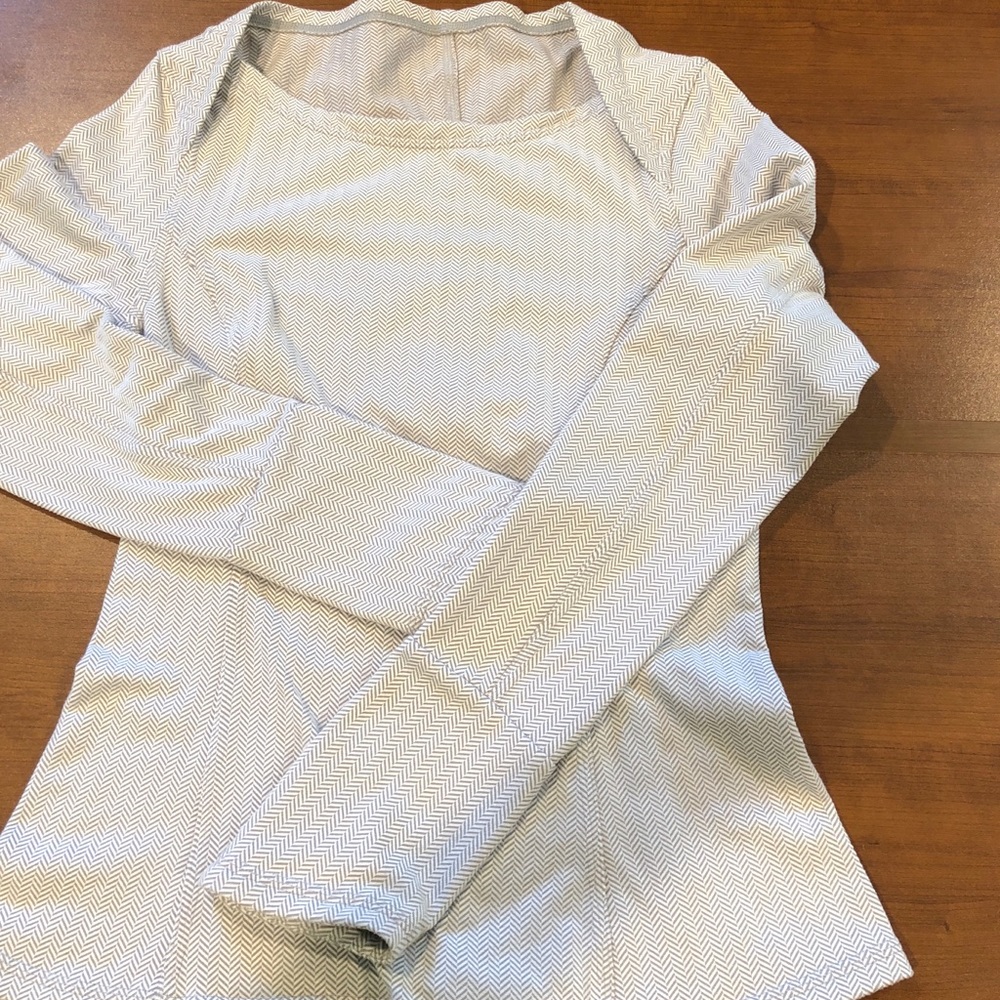 Lulu warm long sleeve grey cross bone pattern cute